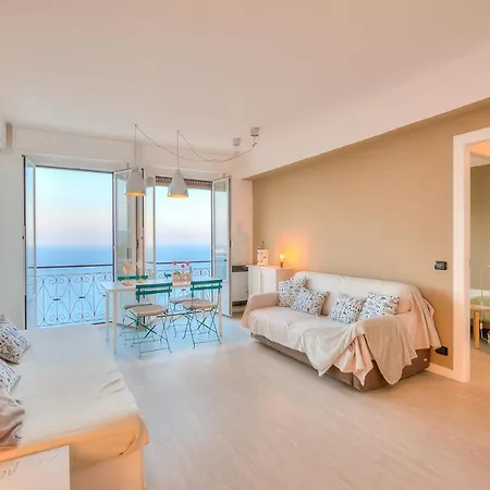 La Casa Al Sole - Beautiful Sea View - Happy Apartment